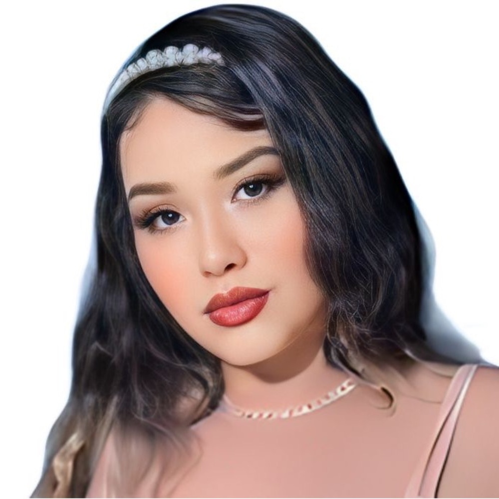 Meet your Posher, Roxana